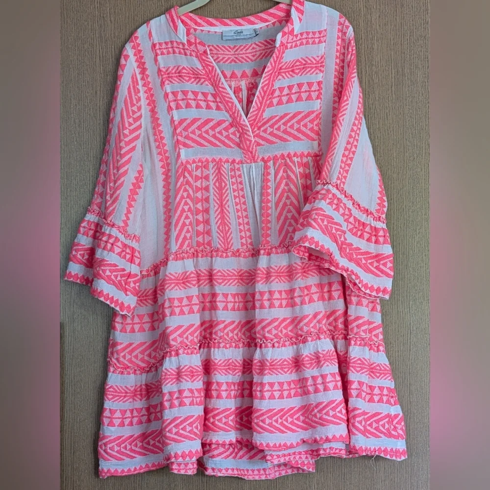 Devotion TWINS Pink and White Mini Dress - Picture 4 of 5